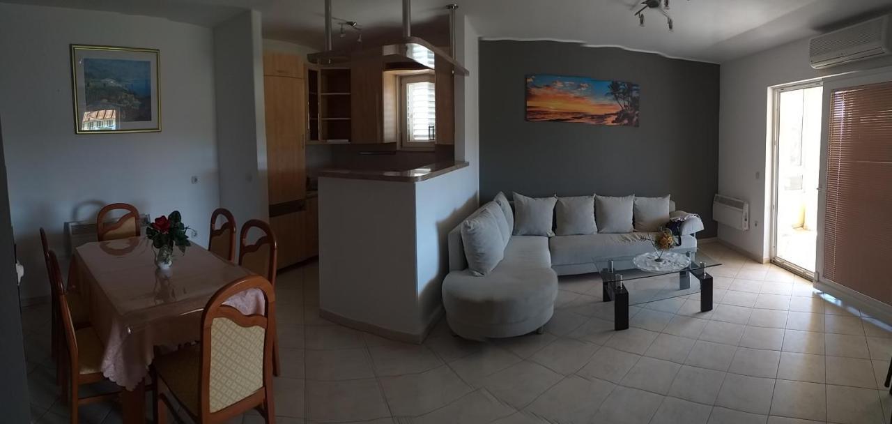 Apartment Rubin Kaštela Kültér fotó